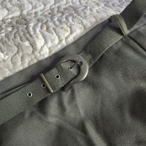 VINTAGE KHAKI GREEN SKIRT Waist flat 20.5" to 22.5" max stretch